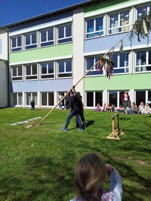 Foto des Albums: Maibaumfest