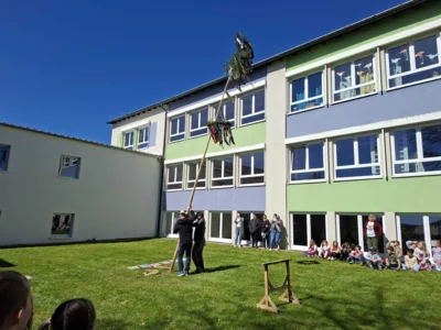 Foto des Albums: Maibaumfest