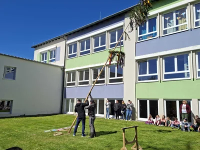 Foto des Albums: Maibaumfest