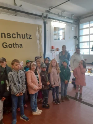 Foto des Albums: Besuch bei der Feuerwehr 🚒 Kl. 1a + 1b