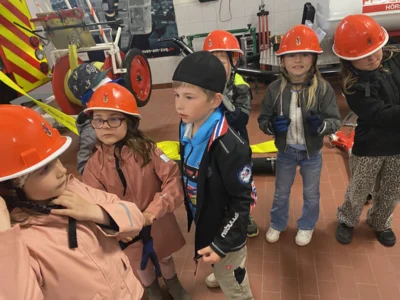 Foto des Albums: Besuch bei der Feuerwehr 🚒 Kl. 1a + 1b