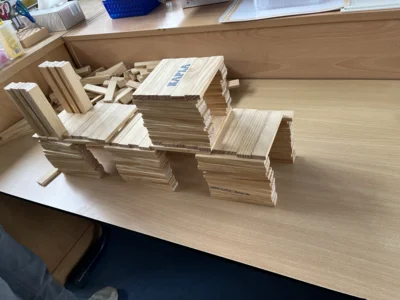 Br&uuml;cken aus KAPLA-Steinen 