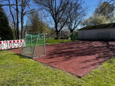 Au&szlig;enanlagen Hort Angerkids M&uuml;geln  (Bild vergr&ouml;&szlig;ern)