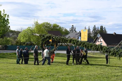 Foto des Albums: 30.04.26 Maibaum aufstellen und Tanz in den Mai