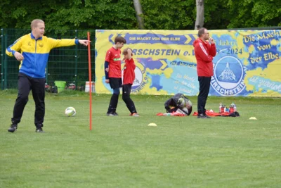 Foto des Albums: 9. Mai Punktspiel Hirschstein gegen Sörnewitz 2:8
