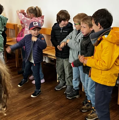 Foto des Albums: Dankgottesdienst am ersten Schultag nach der Kommunionfeier