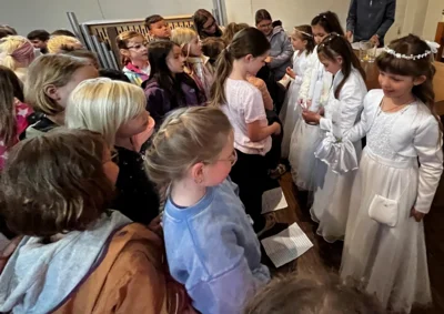 Foto des Albums: Dankgottesdienst am ersten Schultag nach der Kommunionfeier