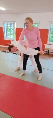 Foto des Albums: Unsere TRC-Frauen zu Besuch beim Jiu Jitsu-Verein in Stendal