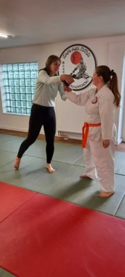 Foto des Albums: Unsere TRC-Frauen zu Besuch beim Jiu Jitsu-Verein in Stendal