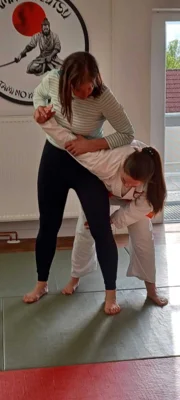 Foto des Albums: Unsere TRC-Frauen zu Besuch beim Jiu Jitsu-Verein in Stendal