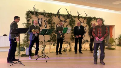 Foto des Albums: Jägerball Vollversammlung