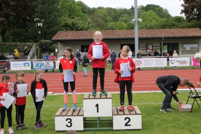 Ella  (Bild vergr&ouml;&szlig;ern)