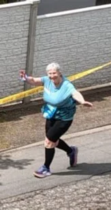 Judith freut sich nach 22 km 