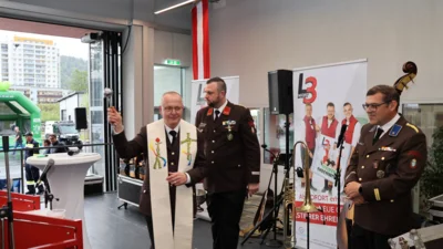 Segnug des neuen R&uuml;sthauses  (Bild vergr&ouml;&szlig;ern)