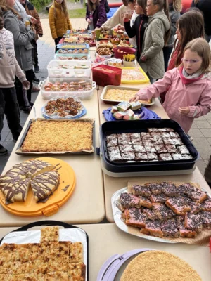 Essen f&uuml;r unsere Sch&uuml;ler  (Bild vergr&ouml;&szlig;ern)