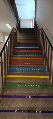 Treppenaufgang  (Bild vergr&ouml;&szlig;ern)