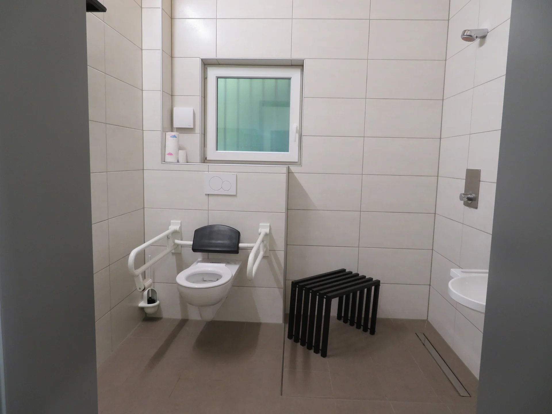Bild: Behinderten WC
