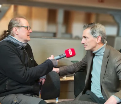 Pfarrer Schmid im Interview mit Torsten Ke&szlig;ler von Radi SAW  (Bild vergr&ouml;&szlig;ern)