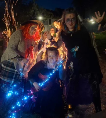 Hexen Gruppenbild  (Bild vergr&ouml;&szlig;ern)