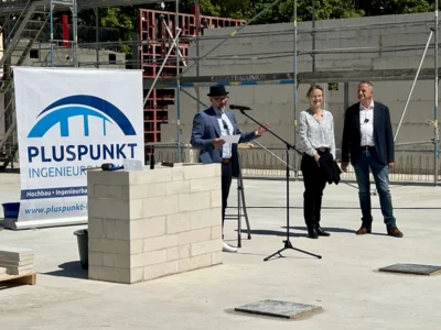 Foto des Albums: Fotoalbum zur Grundsteinlegung für die neue Sporthalle der Oberschule Falkensee