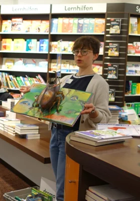 Foto des Albums: Ausflug zur Buchhandlung der Eulis Klasse 4