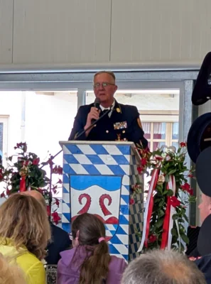 KBR Hermann Keilhofer bei seinem Gru&szlig;wort.  (Bild vergr&ouml;&szlig;ern)