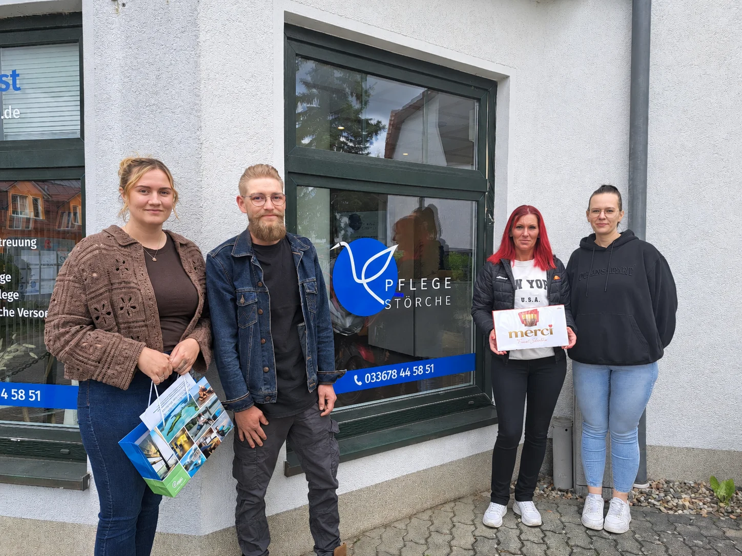 Bild: Pflegestörche