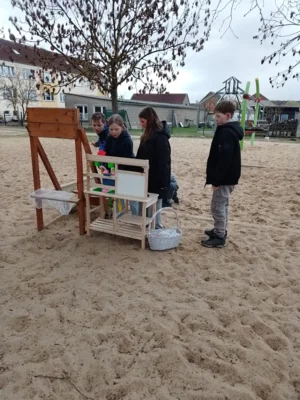 Foto des Albums: Hortgeburtstag trifft Osterhasen