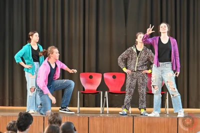 Foto des Albums: Die Theater AG spielt Leonce und Lena nach Georg Büchner