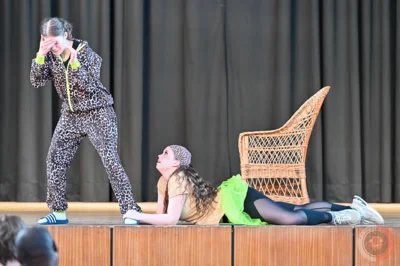Foto des Albums: Die Theater AG spielt Leonce und Lena nach Georg Büchner