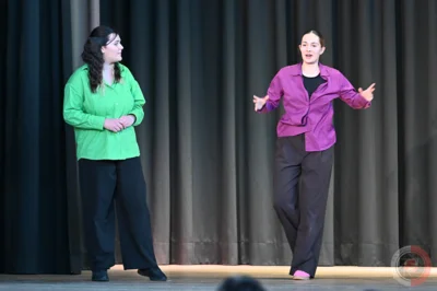 Foto des Albums: Die Theater AG spielt Leonce und Lena nach Georg Büchner