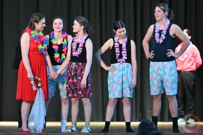 Foto des Albums: Die Theater AG spielt Leonce und Lena nach Georg Büchner