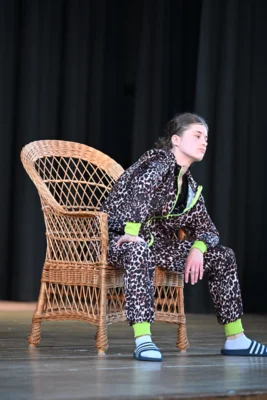 Foto des Albums: Die Theater AG spielt Leonce und Lena nach Georg Büchner