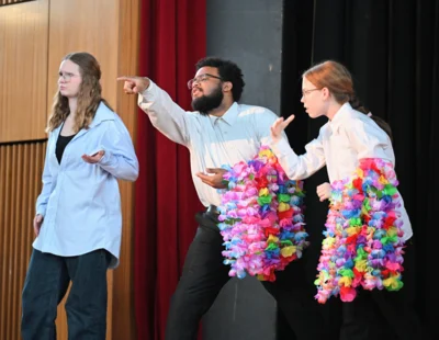 Foto des Albums: Die Theater AG spielt Leonce und Lena nach Georg Büchner