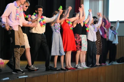 Foto des Albums: Die Theater AG spielt Leonce und Lena nach Georg Büchner
