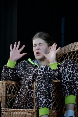 Foto des Albums: Die Theater AG spielt Leonce und Lena nach Georg Büchner