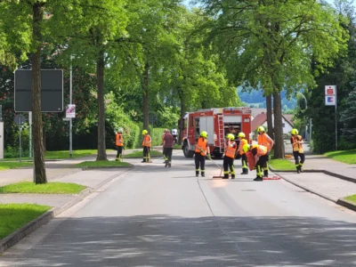 Foto des Albums: 20260523_H1_Ölspur_mehrere_Straßen