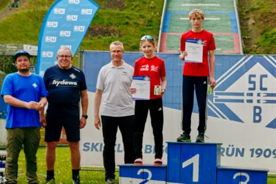 2026-05-24 Pfingstspringen Bischofsgr&uuml;n  10(c) Stefi   Justus Linke  (Bild vergr&ouml;&szlig;ern)