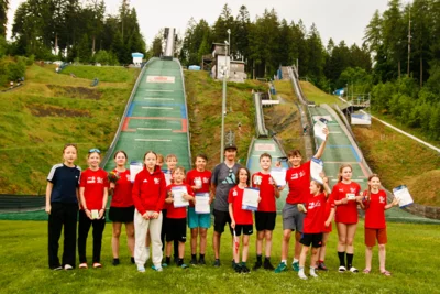 2026-05-24 Pfingstspringen Bischofsgr&uuml;n 1(c) Stefi   Justus Linke  (Bild vergr&ouml;&szlig;ern)