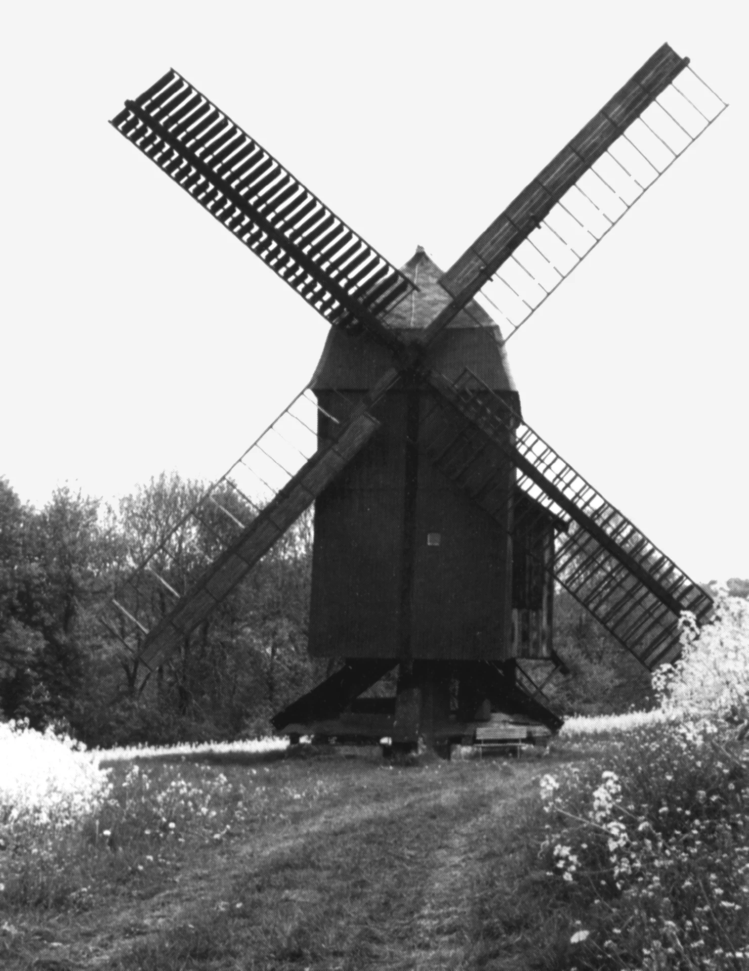 Bild: Die Ballstädter Bockwindmühle im Jahre 1993