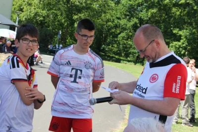 Foto des Albums: 8. Benefiz-Oldtimer-Sternfahrt 2026