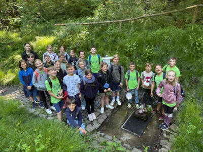 Foto des Albums: Wandertag Klasse 4 Flugplatz in Nobitz