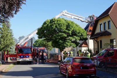 Foto des Albums: 270526 Brand Dachstuhl Wböhla