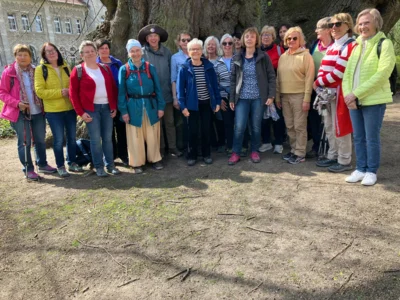 Gruppenfoto Pilgern  (Bild vergr&ouml;&szlig;ern)