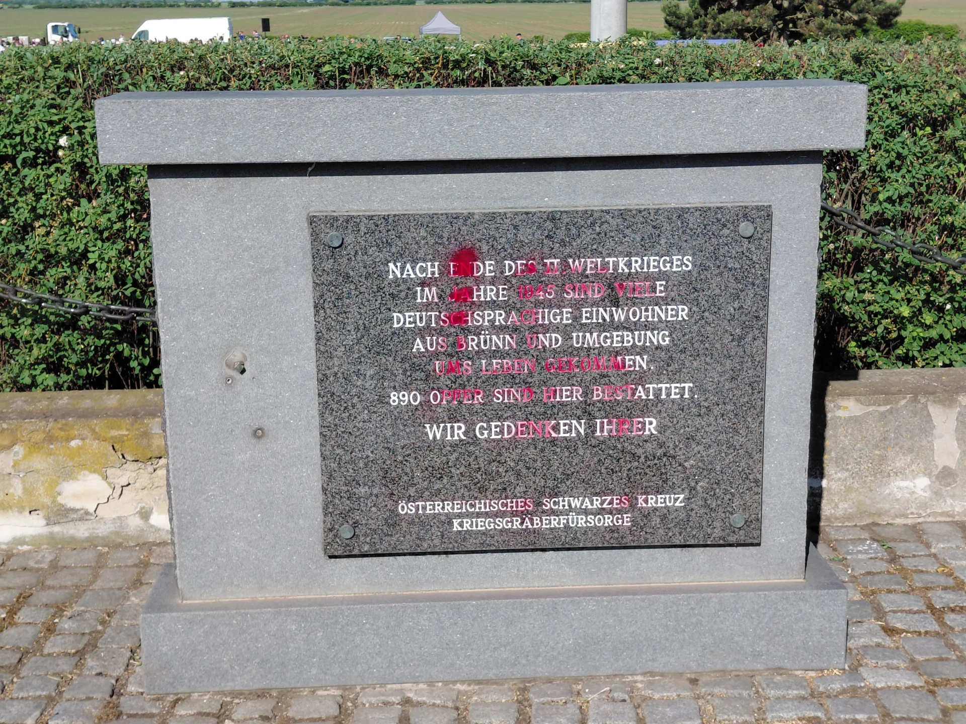 Bild: Versöhnungsmarsch 2026 Leider wurde das Denkmal geschändet