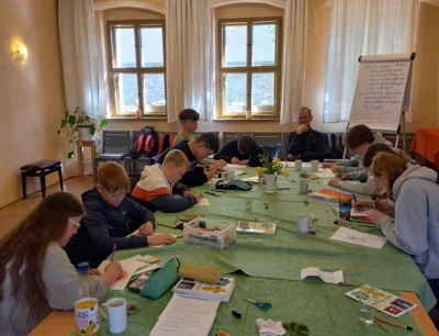 Foto des Albums: Konfi-Treff mit Wanderung zur Patzschwiger Dorfkirche