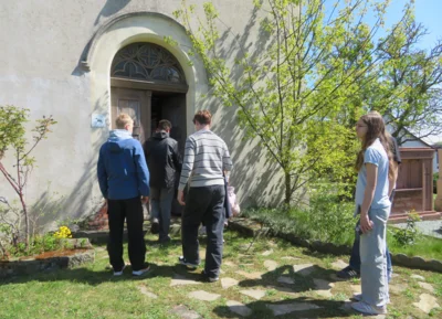 Foto des Albums: Konfi-Treff mit Wanderung zur Patzschwiger Dorfkirche