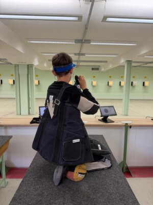 2026-LM-Lian Eickst&auml;dt-3x10 kniend  (Bild vergr&ouml;&szlig;ern)