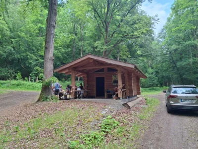 Foto des Albums: Wanderung mit dem Kammergut-Verein Jüchsen zur Elmighütte