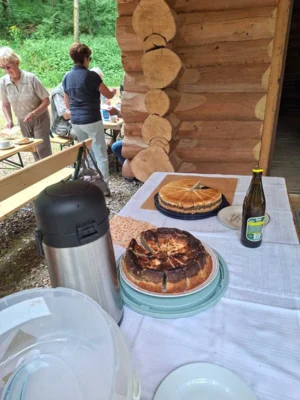 Foto des Albums: Wanderung mit dem Kammergut-Verein Jüchsen zur Elmighütte